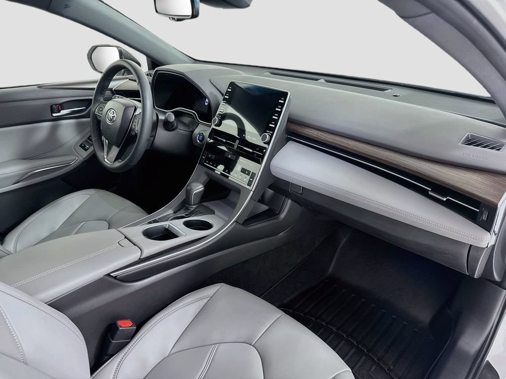 Used 2022 Toyota Avalon XLE w/ Moonroof Package FWD image 30