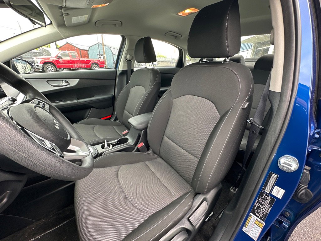 Used 2024 Kia Forte LXS FWD image 10