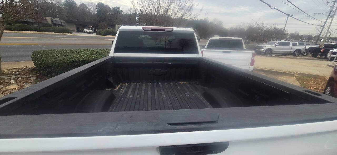 Used 2024 Chevrolet Silverado 2500 LT image 8