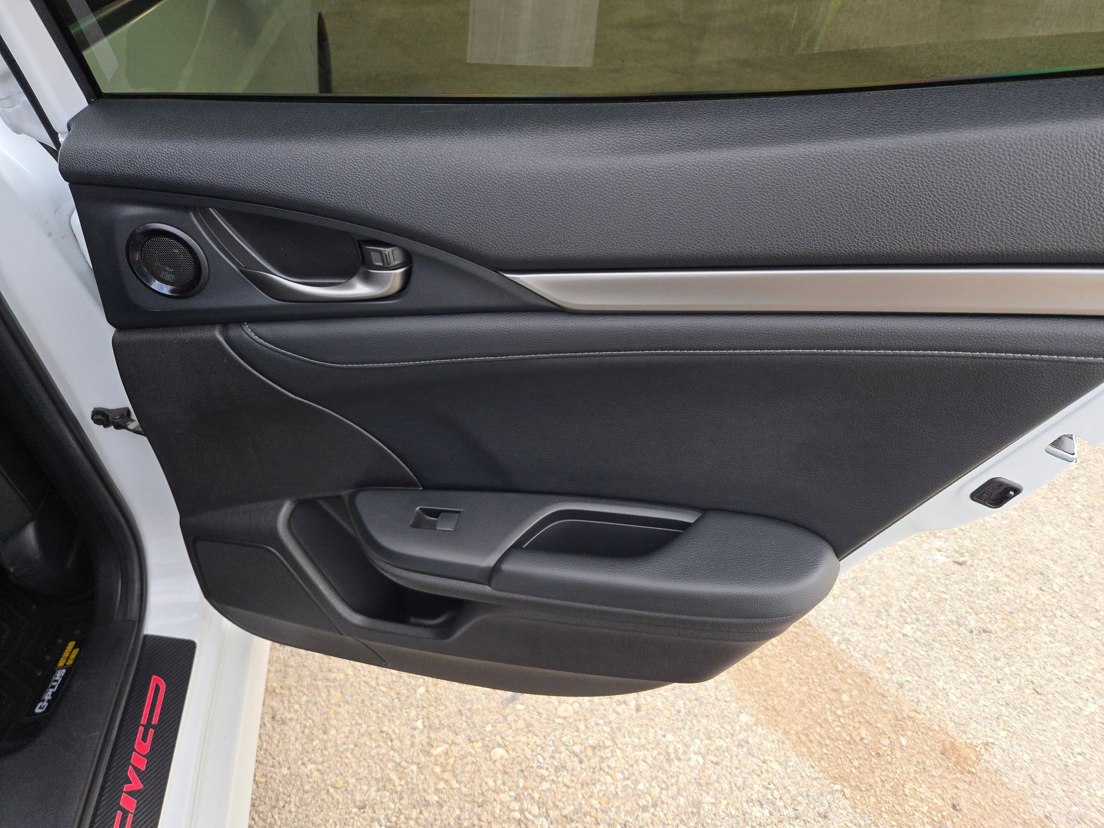 Used 2020 Honda Civic EX-L image 26