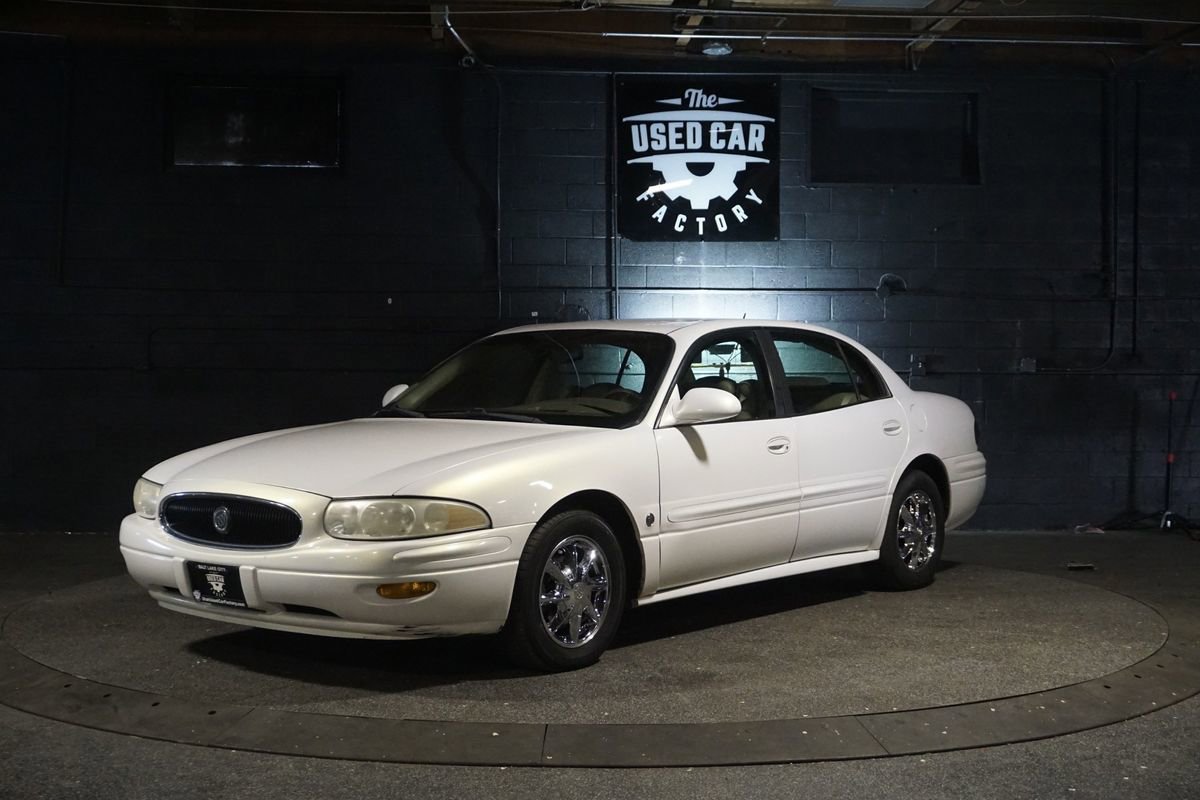 Used 2005 Buick Le Sabre Limited w/ Celebration Edition Package FWD image 1