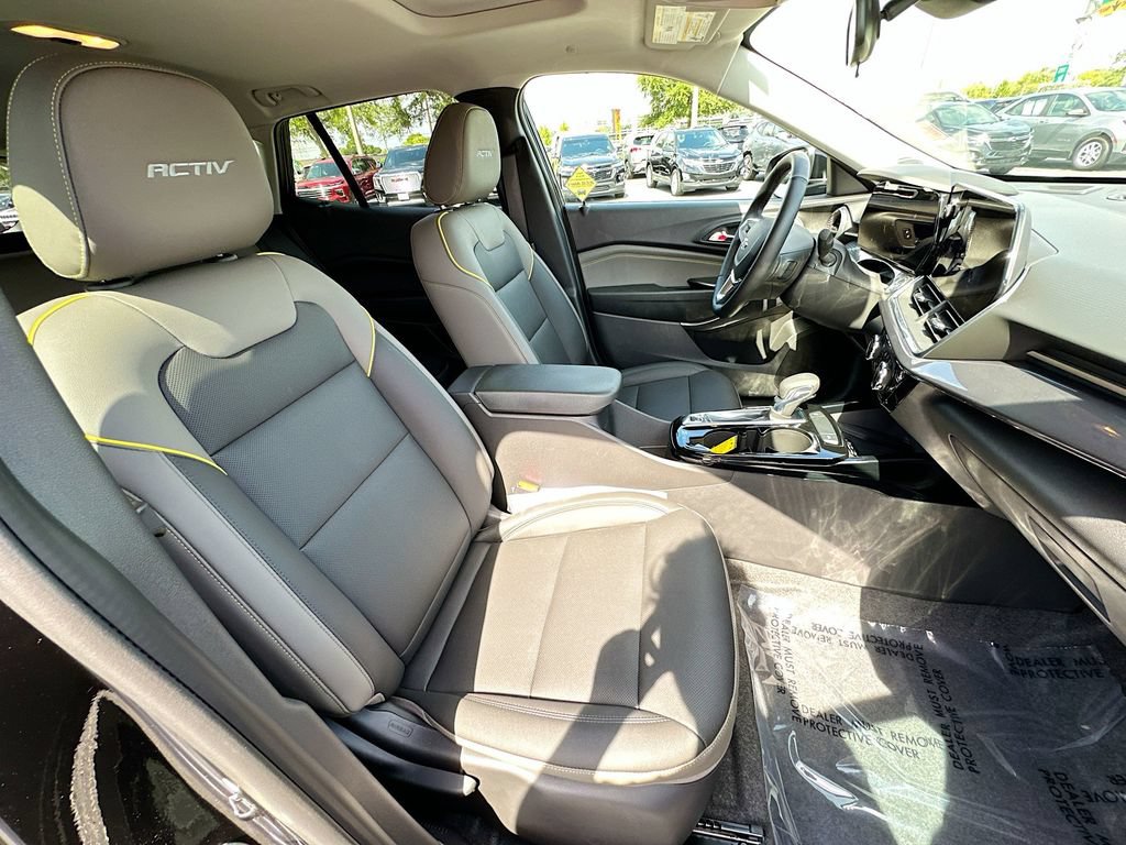Certified 2026 Chevrolet Trax ACTIV w/ Sunroof Package FWD image 27