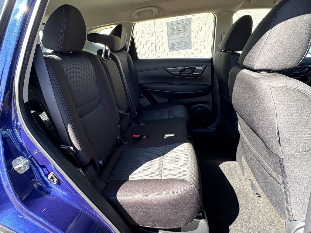 Used 2020 Nissan Rogue S AWD/4WD image 33
