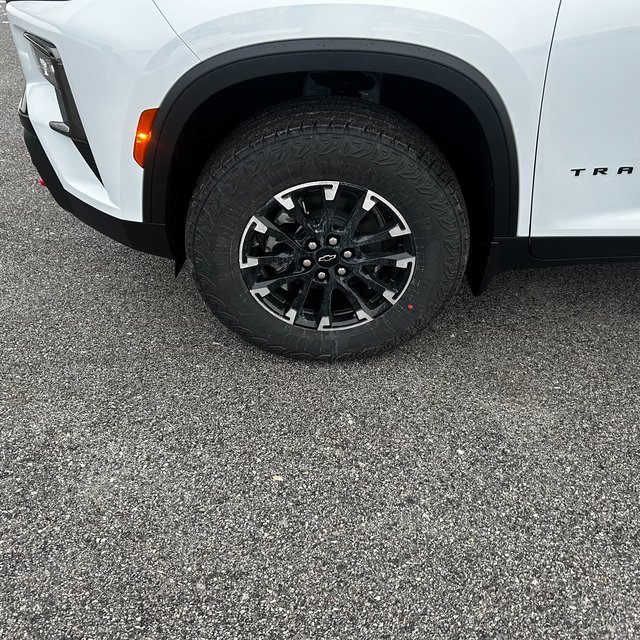 New 2026 Chevrolet Traverse Z71 w/ Driver Confidence Package image 10