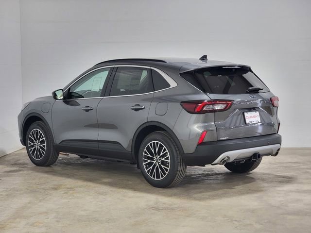 New 2025 Ford Escape SE w/ Class II Trailer Tow Package image 8