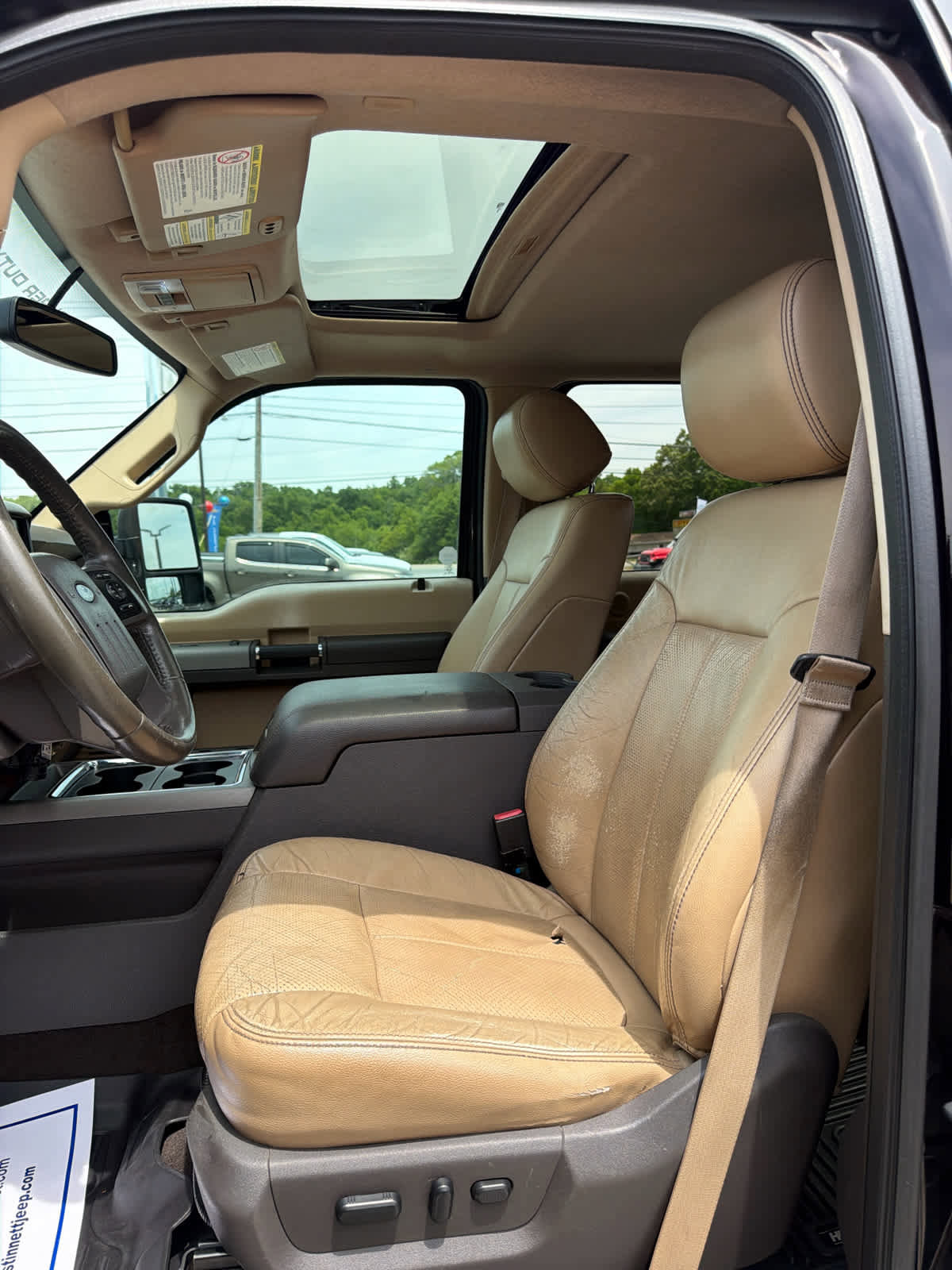 Used 2014 Ford F250 Lariat w/ Lariat Ultimate Package AWD/4WD image 11