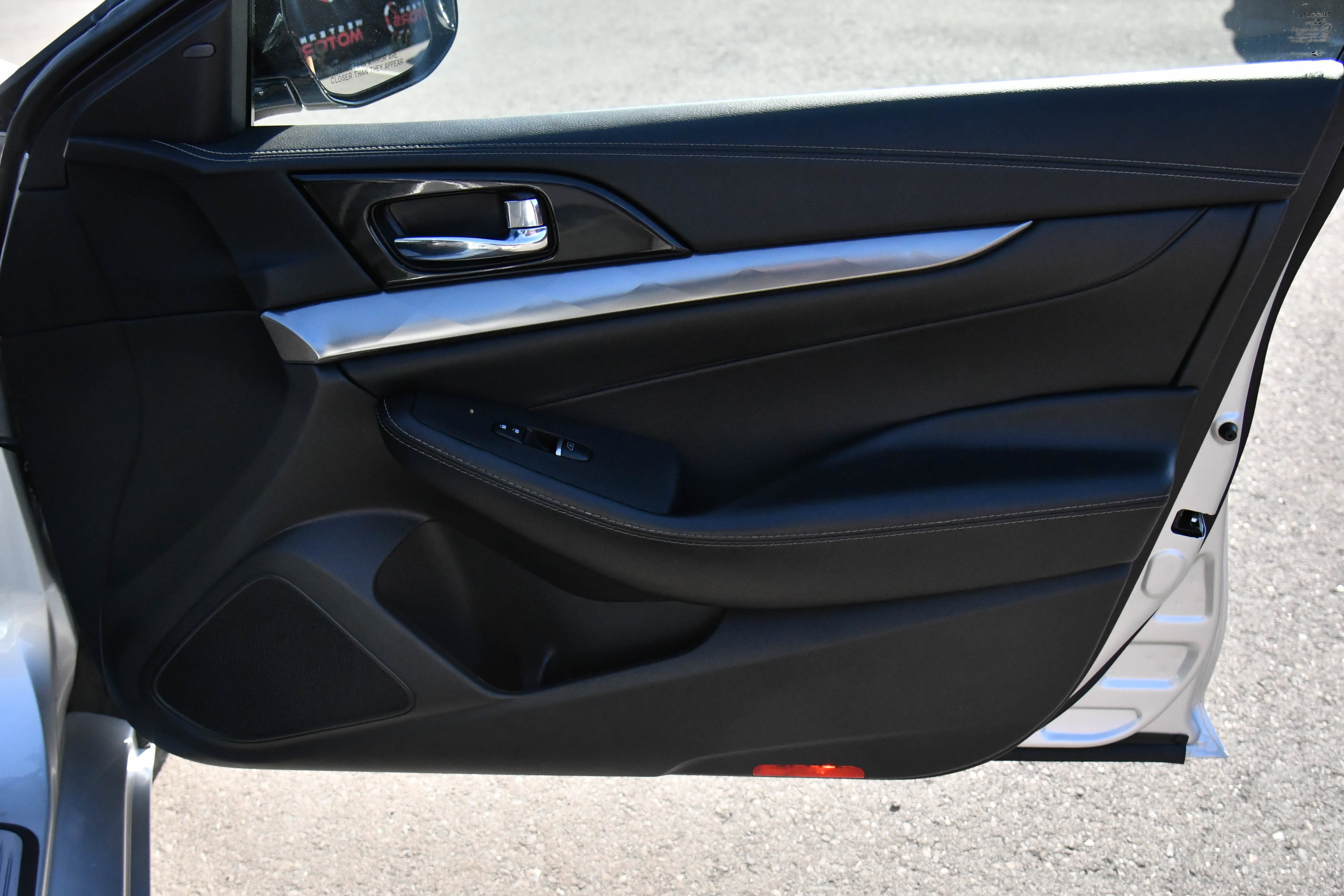 Used 2023 Nissan Maxima SV w/ Floor Mat Group FWD image 39