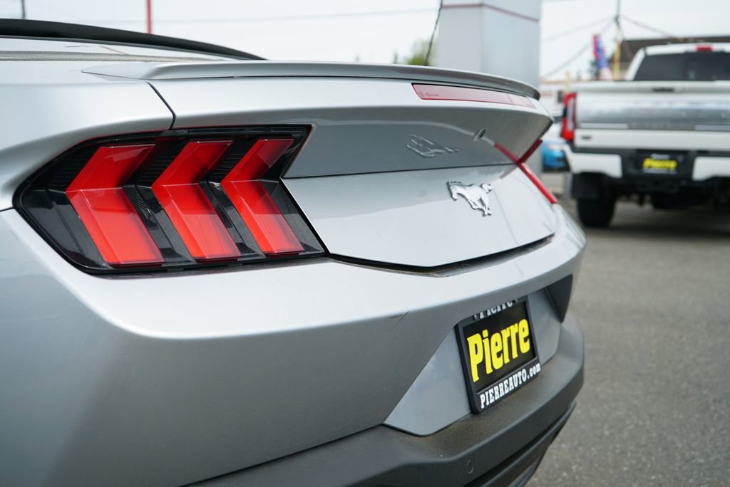 Used 2024 Ford Mustang Premium RWD image 21