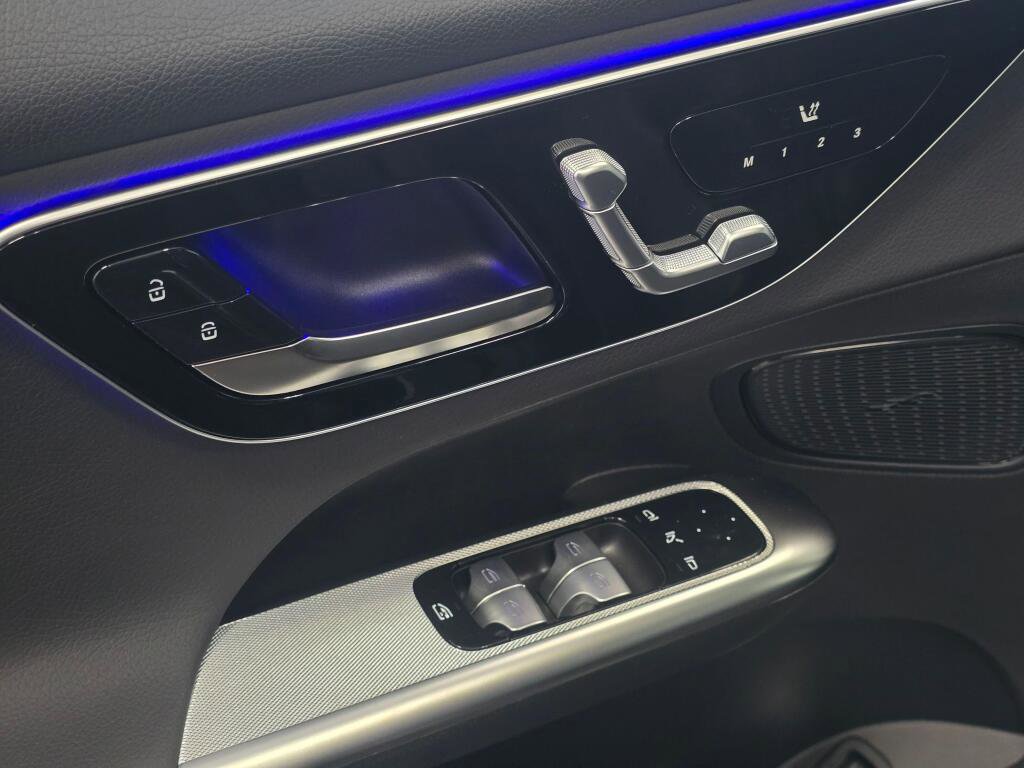 New 2026 Mercedes-Benz GLC 300 4MATIC image 35