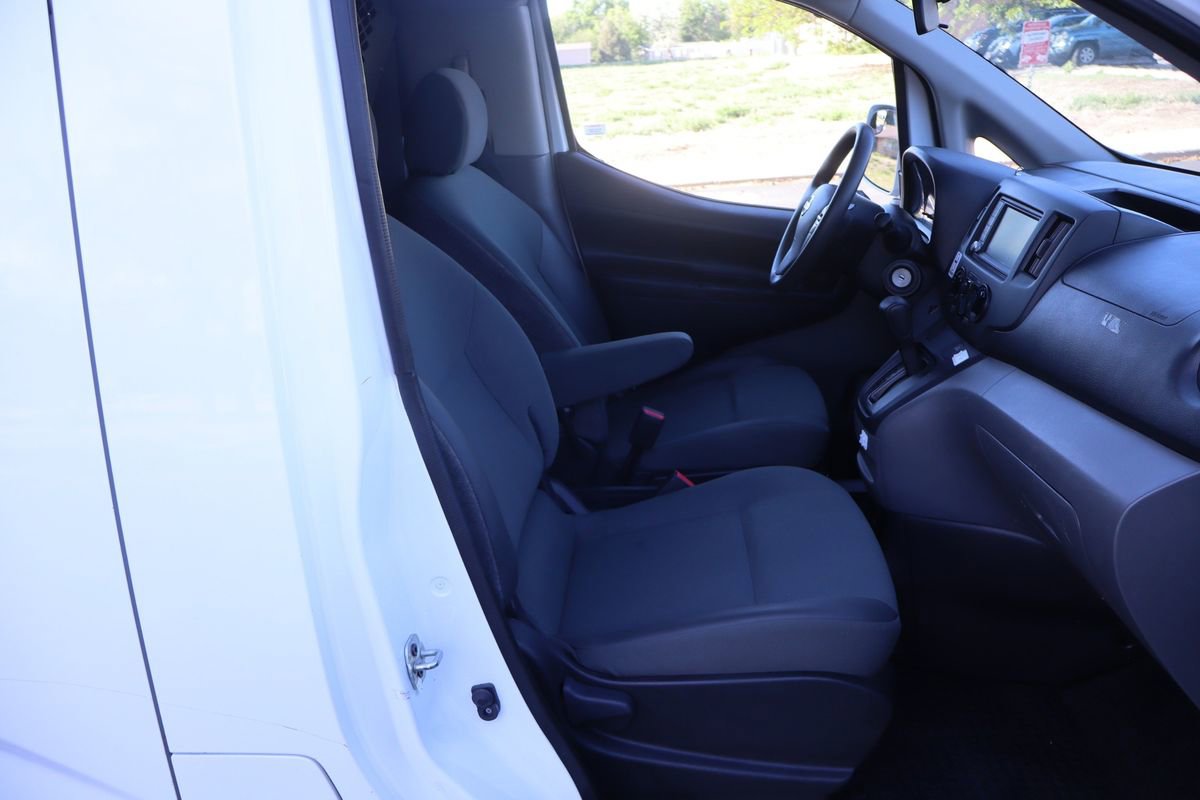 Used 2020 Nissan NV200 SV w/ Back Door Glass Package FWD image 18
