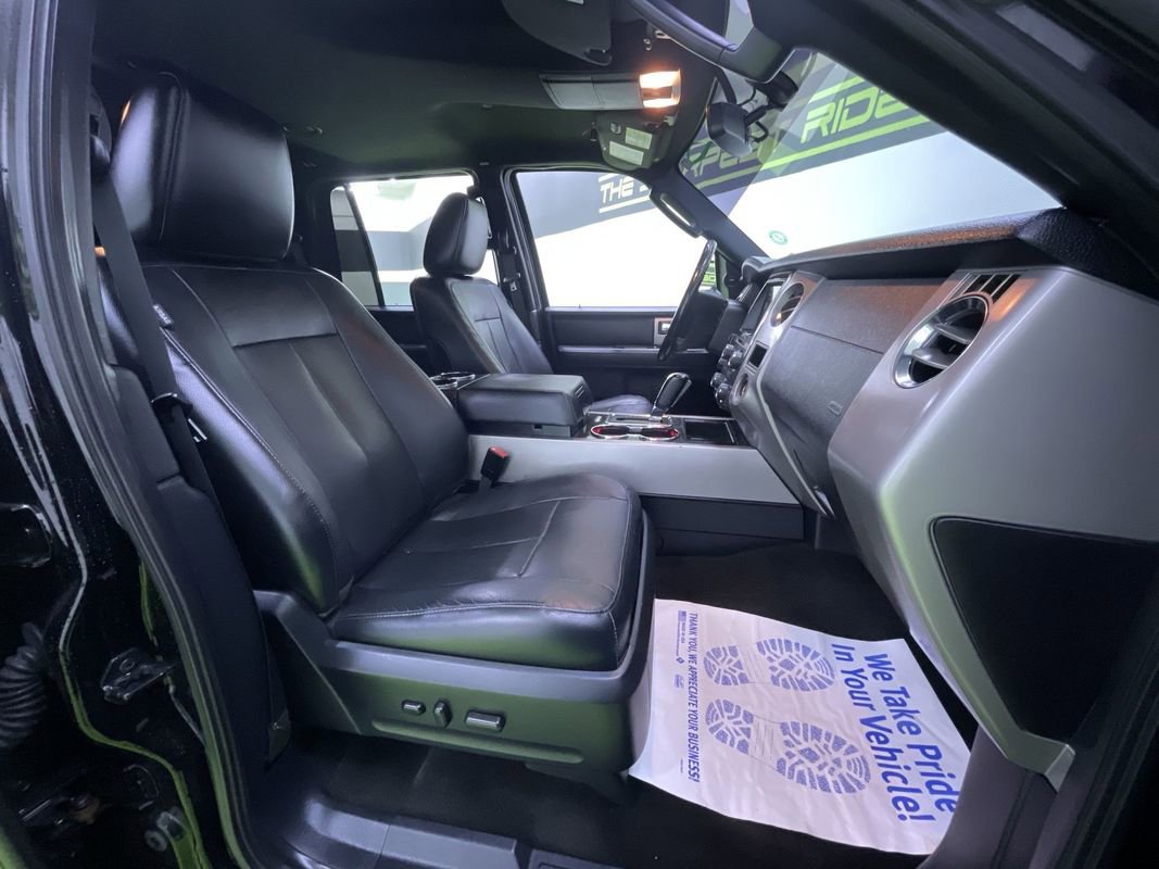 Used 2017 Ford Expedition Limited AWD/4WD image 30