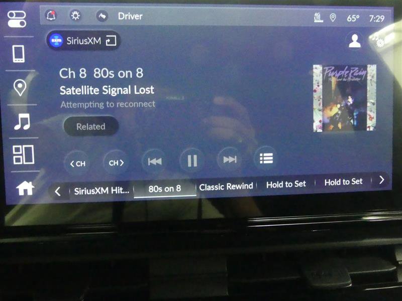 Used 2024 Honda Prologue EX image 10