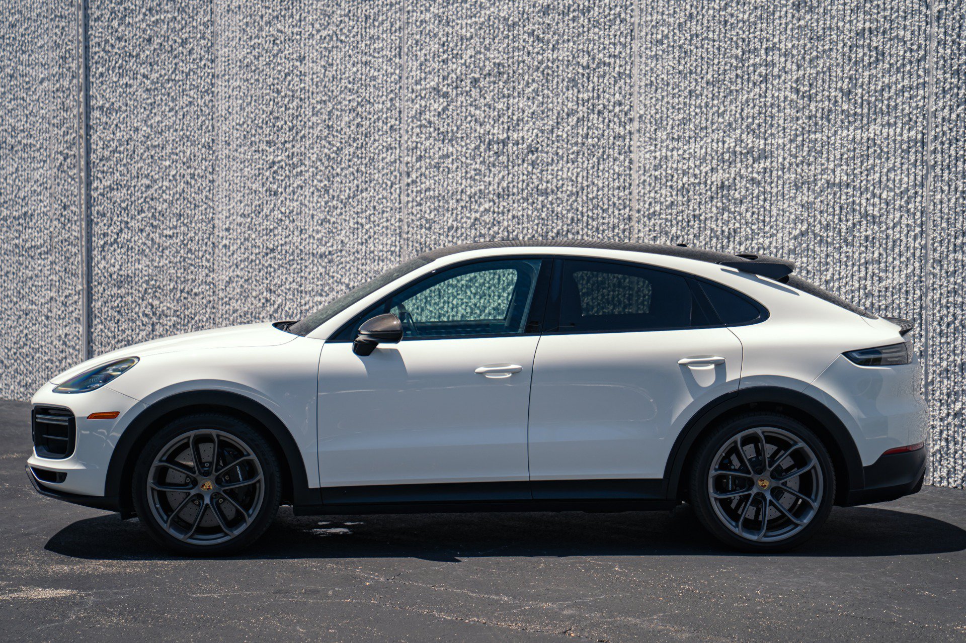 Used 2022 Porsche Cayenne Turbo GT AWD/4WD image 29