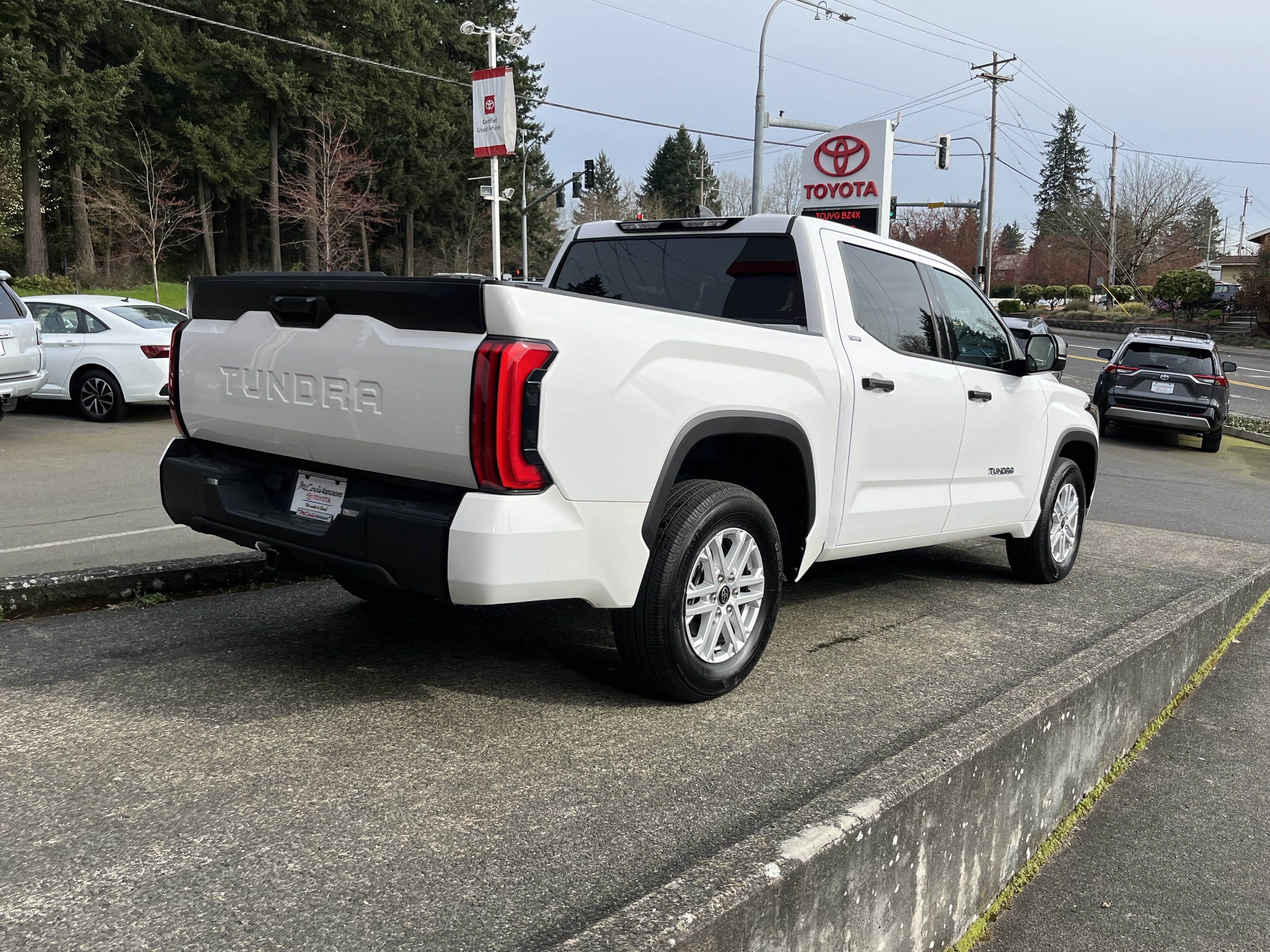 Certified 2022 Toyota Tundra SR5 RWD image 8