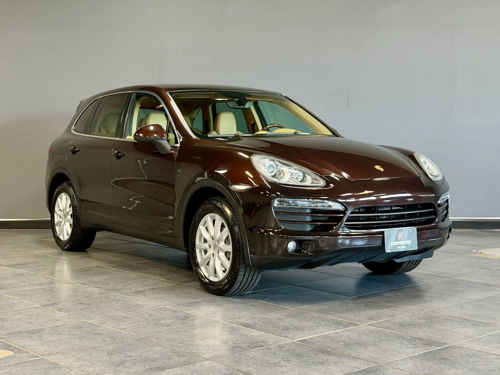 Used 2014 Porsche Cayenne Platinum Edition AWD/4WD image 4