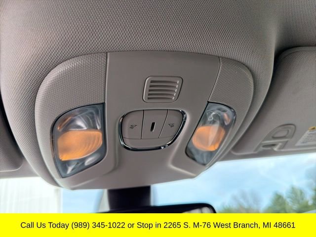 Used 2018 Jeep Compass Latitude w/ Popular Equipment Group image 23