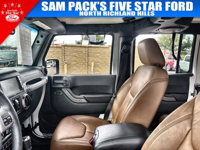 Used 2013 Jeep Wrangler Unlimited Sahara AWD/4WD image 13