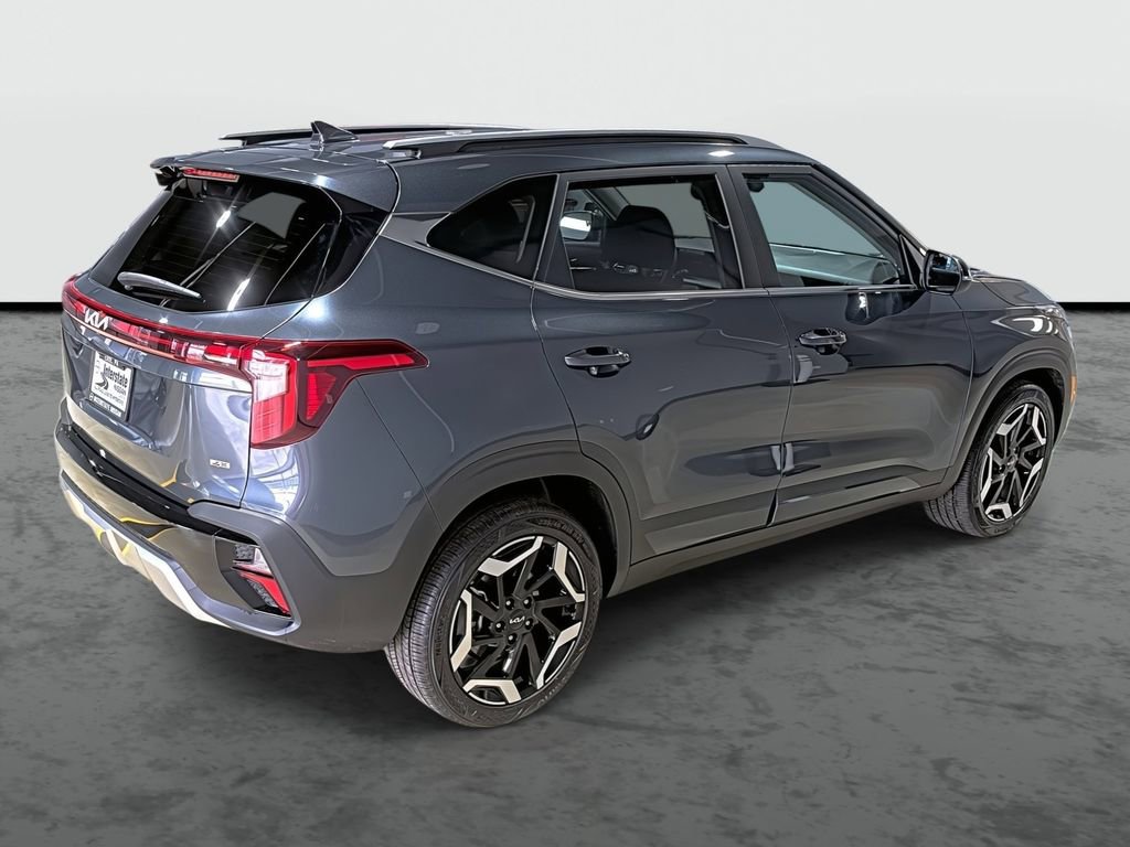 Used 2024 Kia Seltos SX w/ SX Sunroof Package AWD/4WD image 4