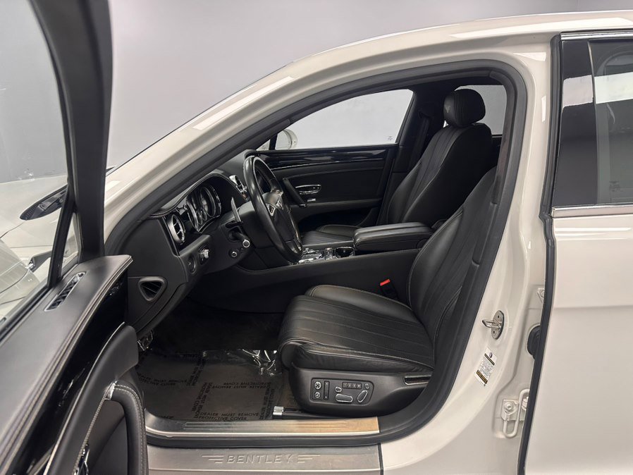 Used 2016 Bentley Flying Spur V8 image 20