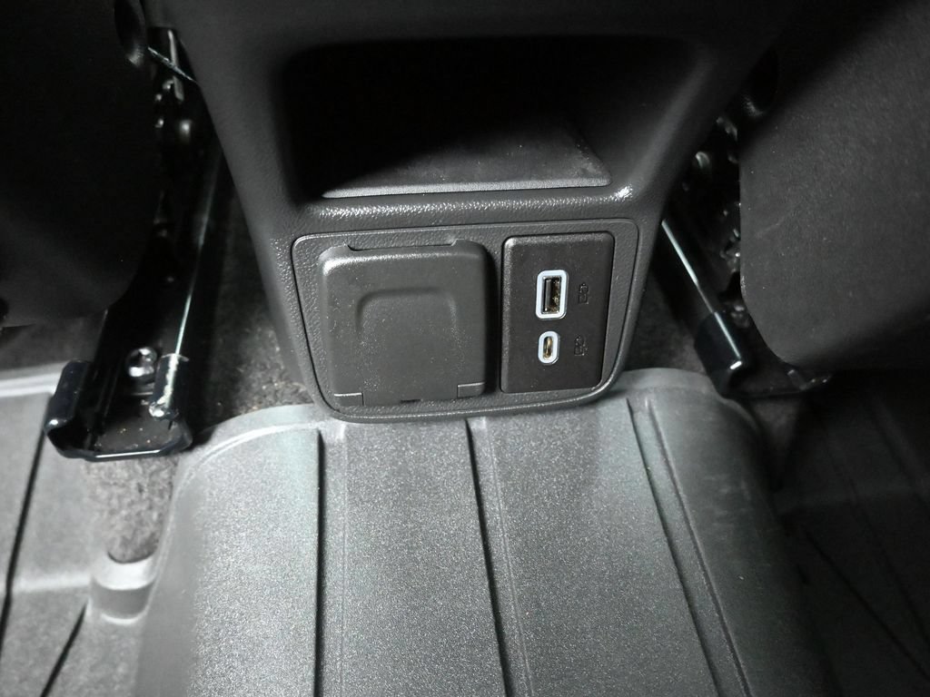 Used 2023 Buick Encore GX Essence w/ Experience Buick Package AWD/4WD image 25