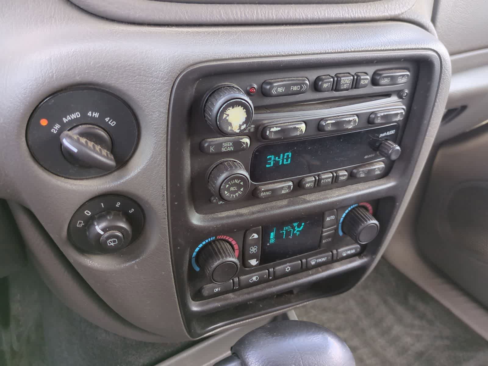 Used 2004 Chevrolet TrailBlazer LT w/ LT Preferred Equipment Group AWD/4WD image 27