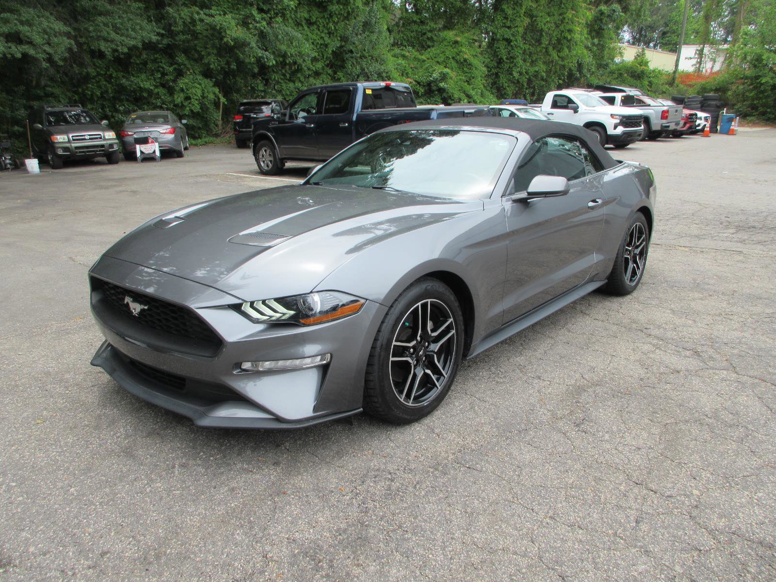 Used 2021 Ford Mustang Premium RWD image 1