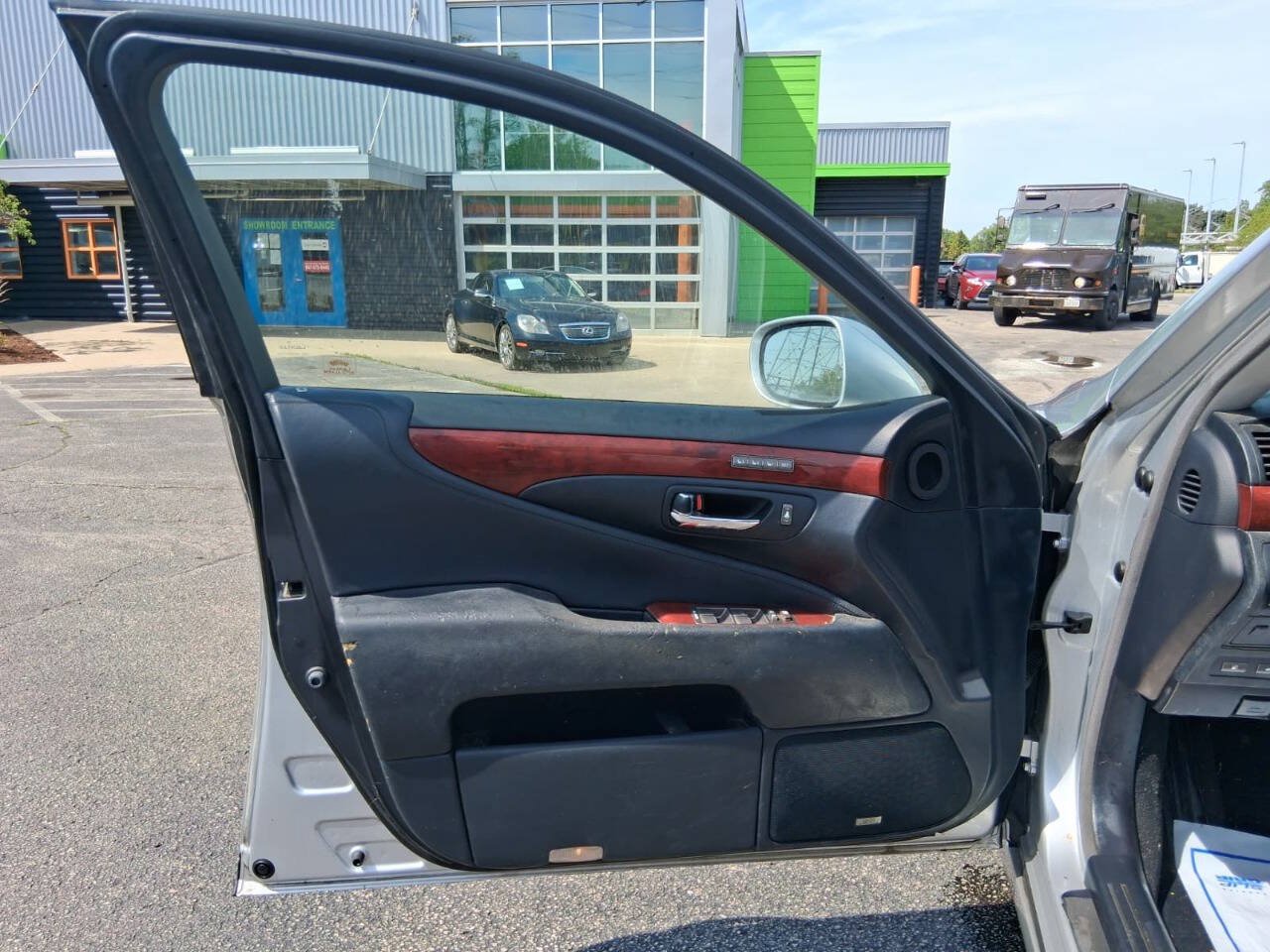Used 2008 Lexus LS 460 RWD image 14