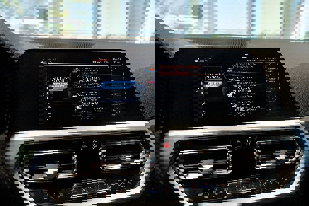 Used 2021 BMW 430i xDrive Coupe w/ Premium Package image 29