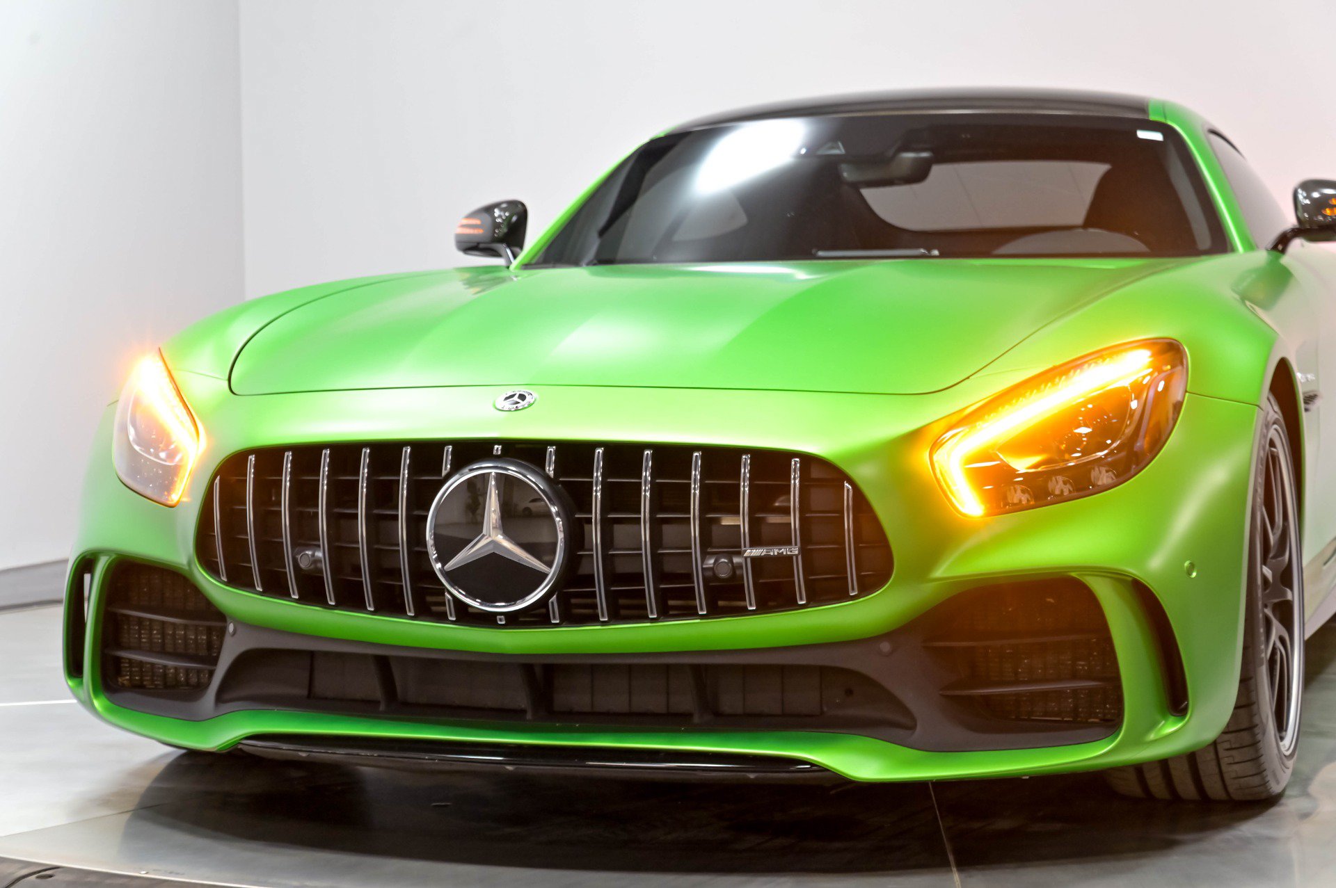 Used 2018 Mercedes-Benz AMG GT R image 74