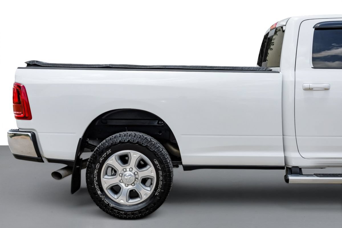 Used 2025 RAM 3500 Laramie AWD/4WD image 6