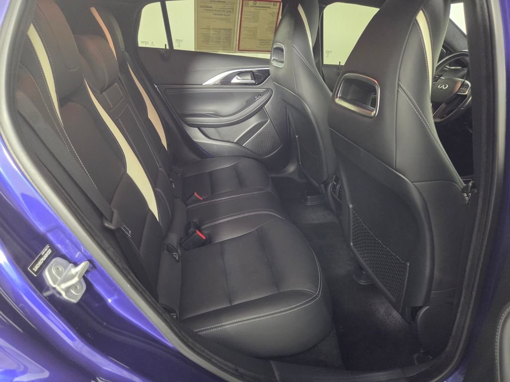 Used 2018 INFINITI QX30 Sport w/ Sport Leather Package FWD image 28