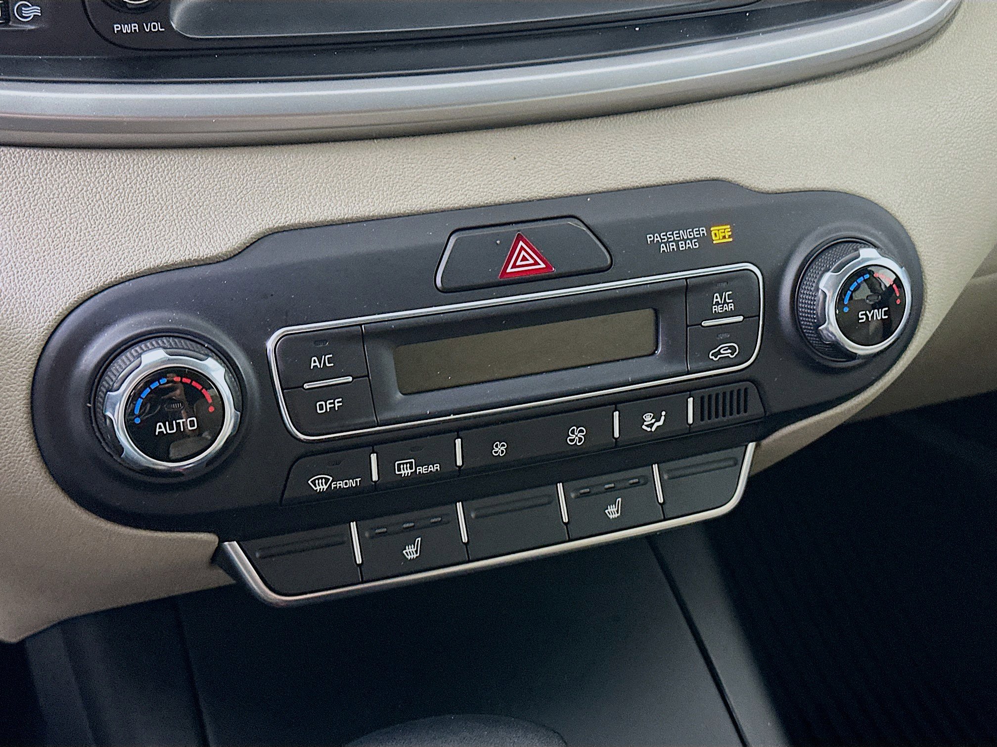 Used 2020 Kia Sorento S image 23