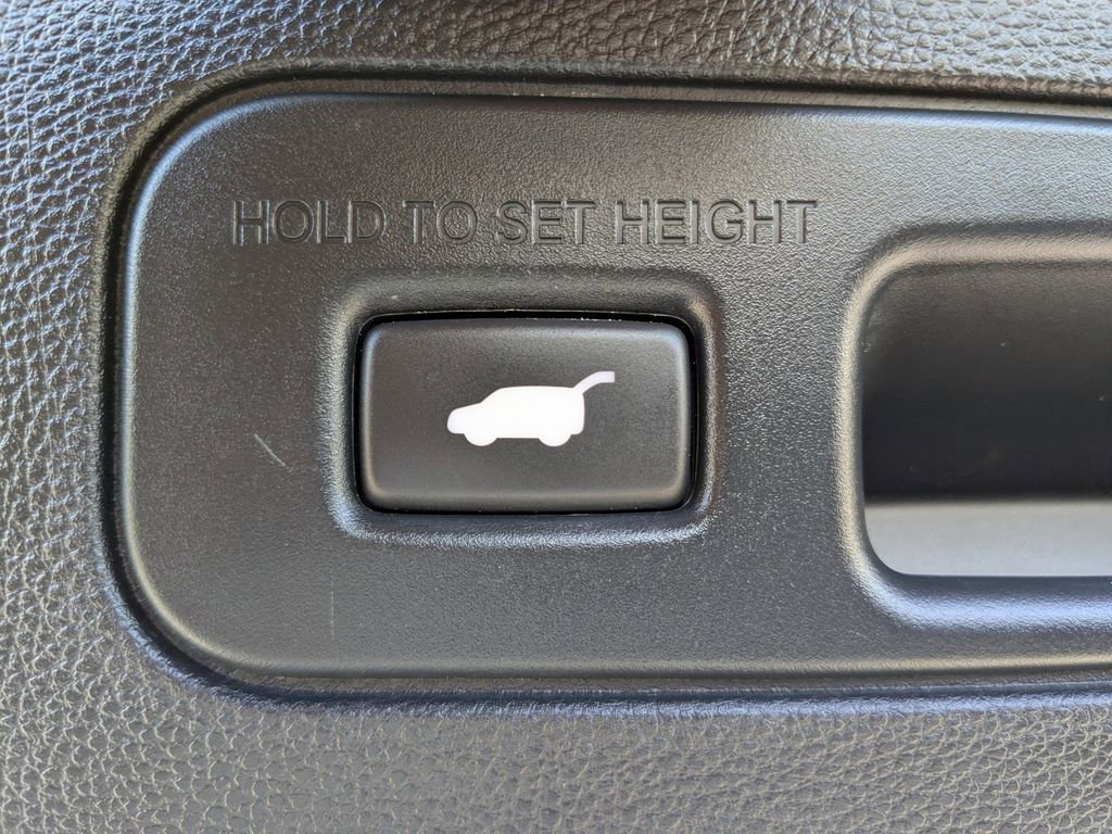 Used 2022 Acura MDX A-Spec image 14