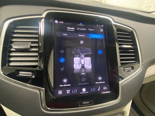 Certified 2024 Volvo XC90 T8 Ultimate w/ Protection Package AWD/4WD image 21