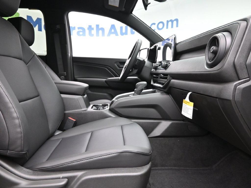 Used 2026 Chevrolet Colorado Trail Boss AWD/4WD image 9