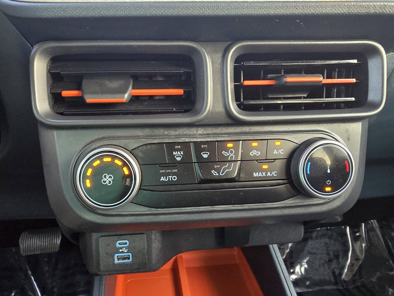 Used 2024 Ford Maverick XLT w/ Equipment Group 300A Standard AWD/4WD image 19