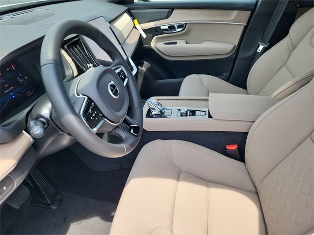 New 2026 Volvo XC90 T8 Plus image 11