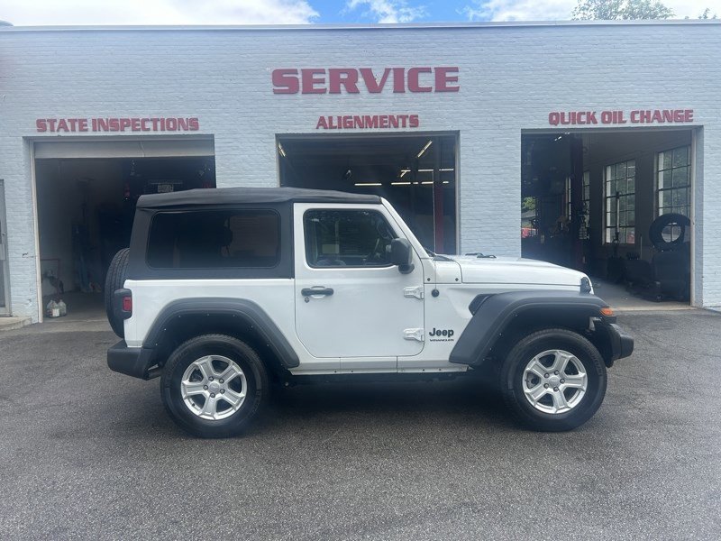 Used 2022 Jeep Wrangler Sport AWD/4WD image 1