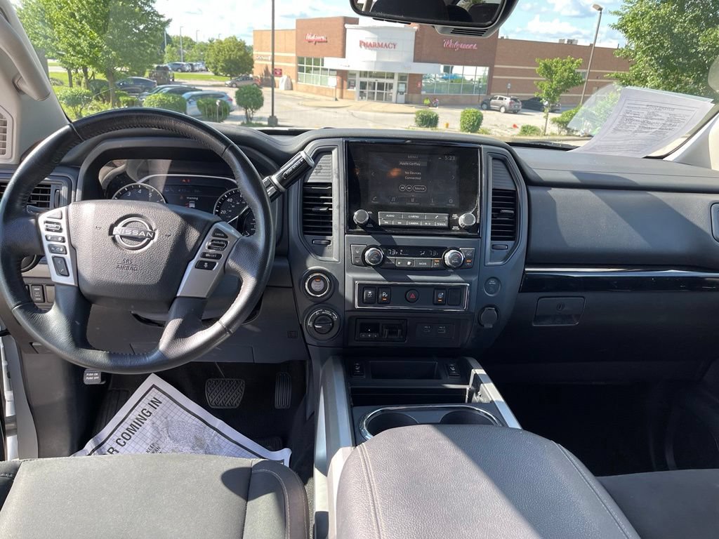 Used 2024 Nissan Titan SV w/ SV Convenience Package AWD/4WD image 11