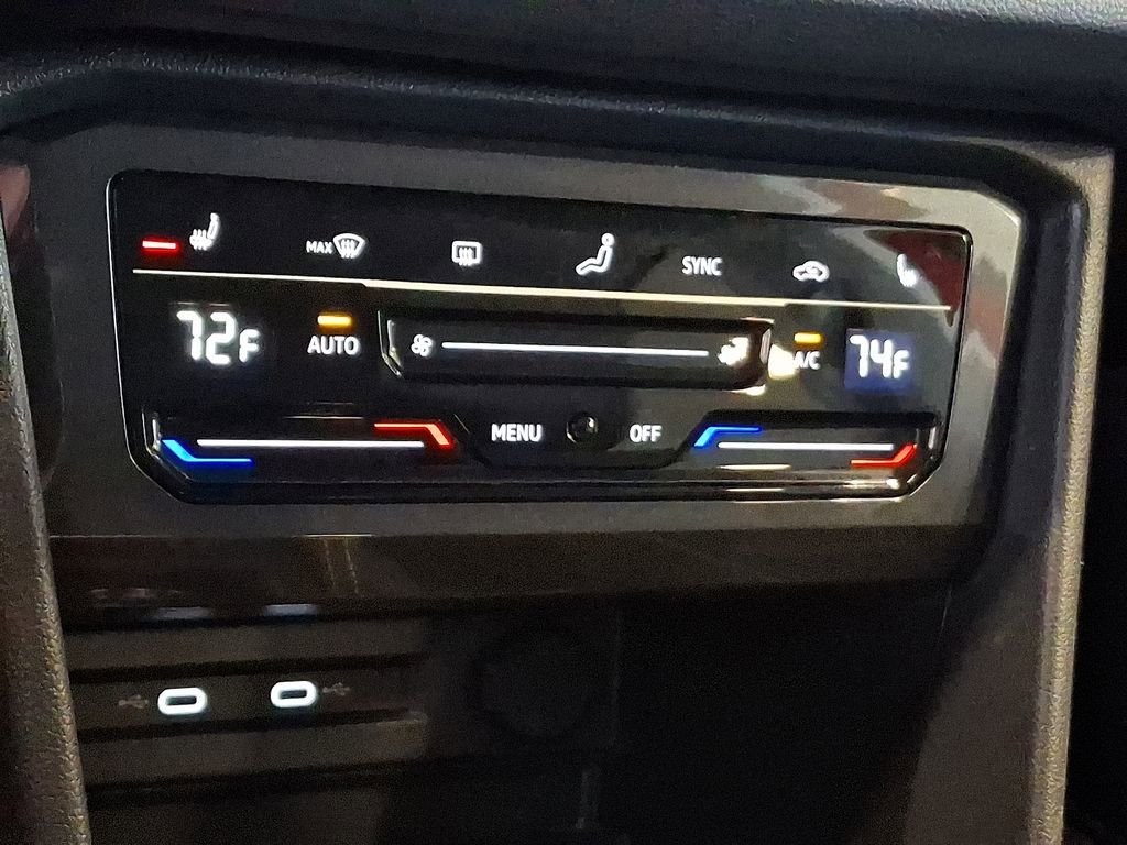 Used 2022 Volkswagen Tiguan SE image 17