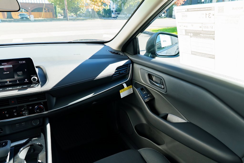 New 2026 Nissan Rogue S image 9