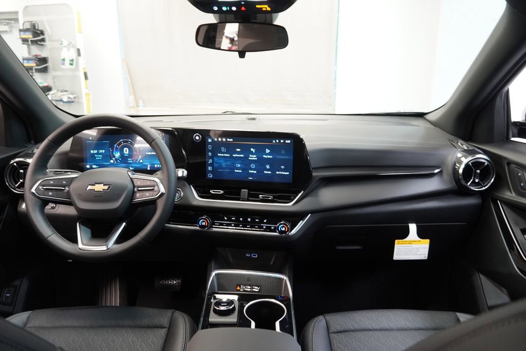 New 2026 Chevrolet Equinox LT w/ Convenience Package II FWD image 20