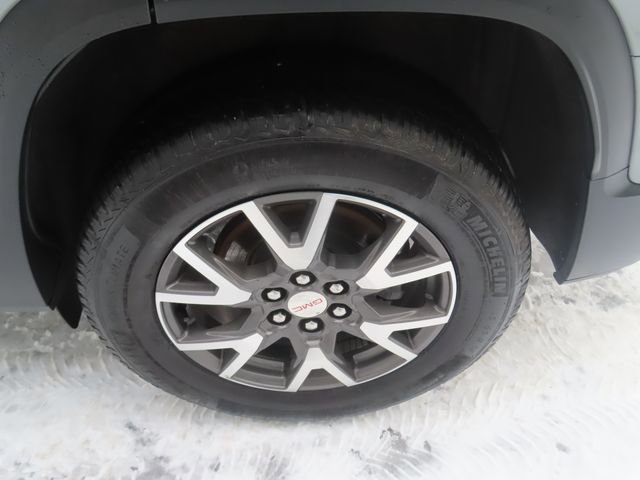 Used 2023 GMC Acadia SLE w/ Driver Convenience Package image 14