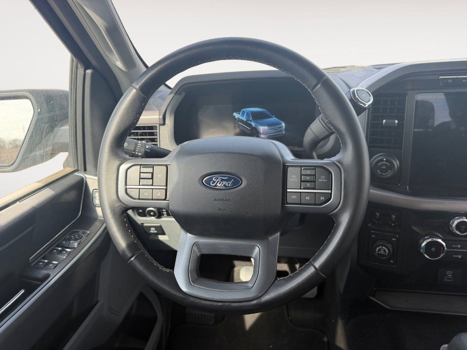 Used 2024 Ford F150 XLT w/ Tow/Haul Package image 12