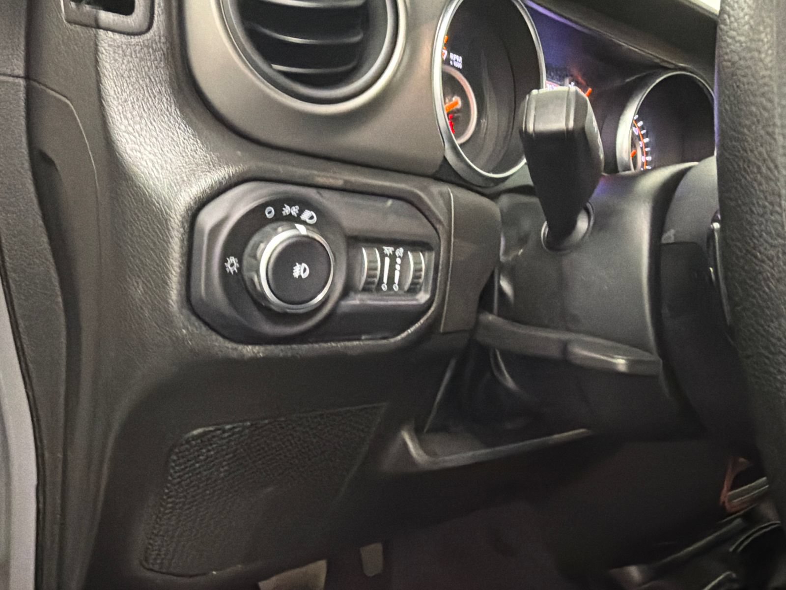 Used 2022 Jeep Wrangler Unlimited Sport AWD/4WD image 29