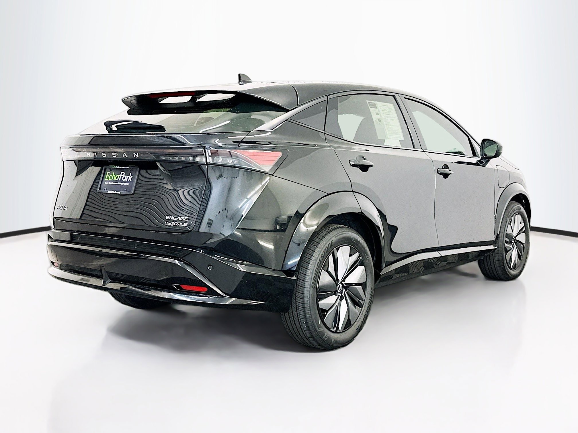 Used 2024 Nissan Ariya AWD image 9