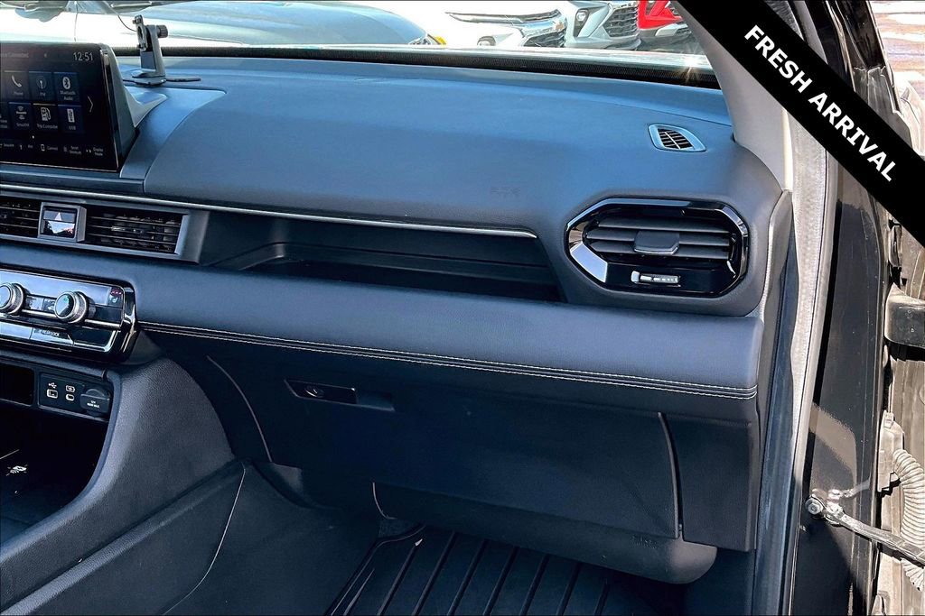 Used 2025 Honda Pilot EX-L image 26