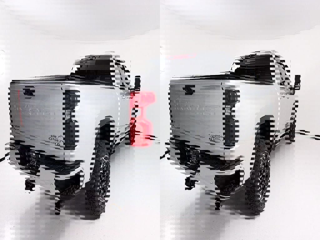 Used 2022 Chevrolet Silverado 3500 High Country image 7