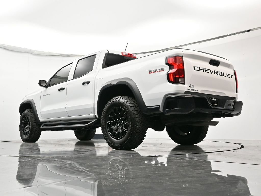 Certified 2024 Chevrolet Colorado Trail Boss w/ Advanced Trailering Package image 43