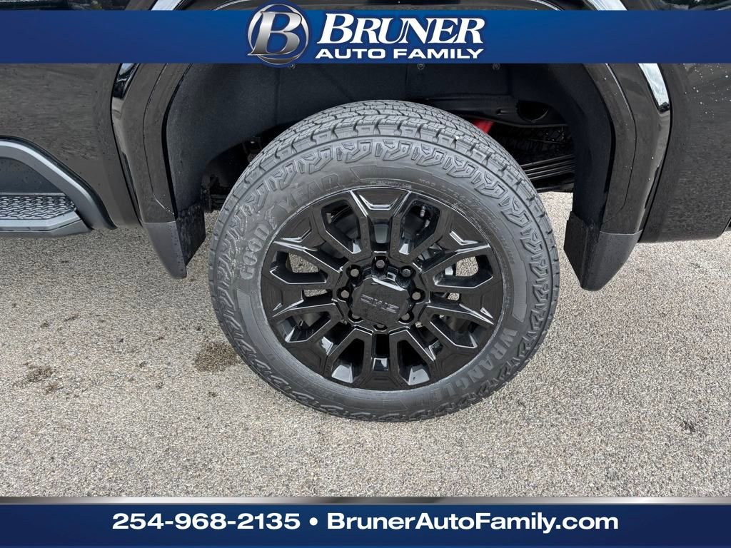 New 2025 GMC Sierra 2500 Denali w/ Denali Reserve Package image 9